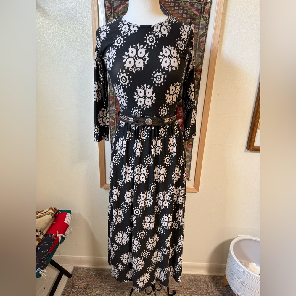 Novella Royale Black and White Floral Dress